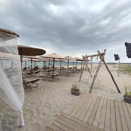 Palm * Nea Kallikrateia